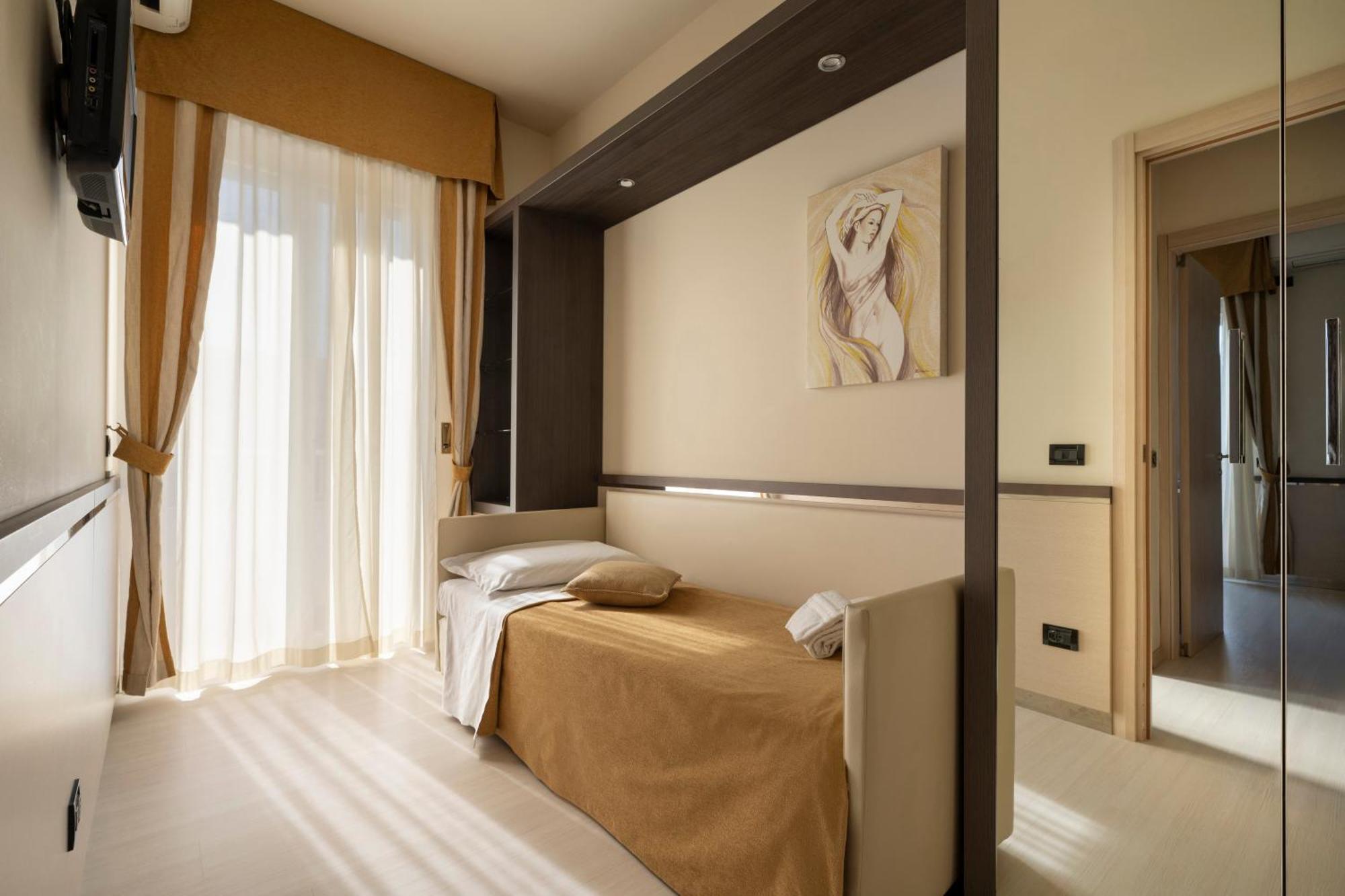 Hotel Mondial Porto Recanati Exterior foto