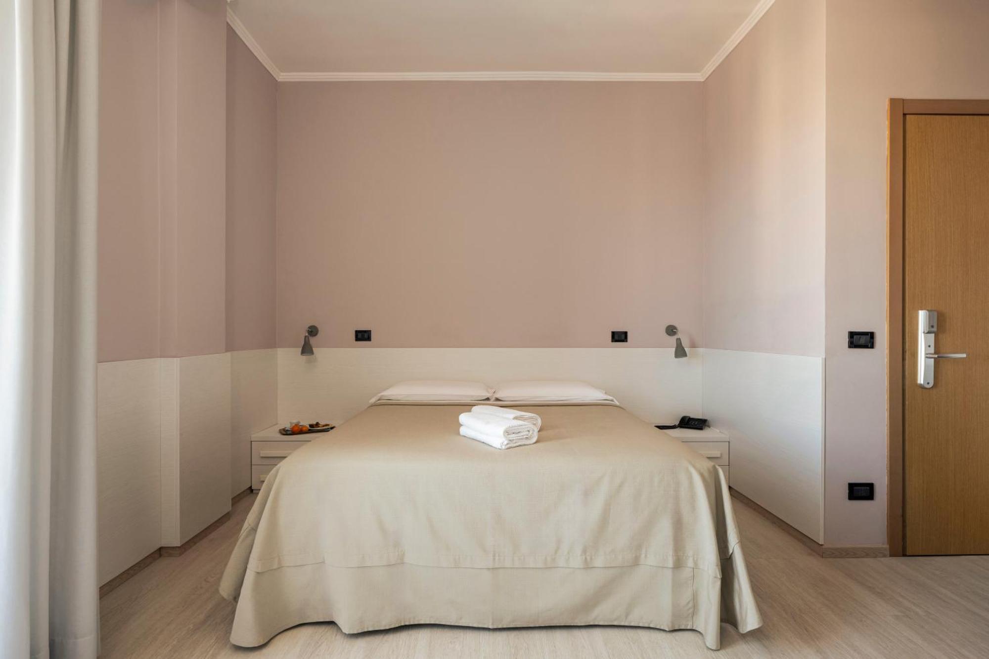 Hotel Mondial Porto Recanati Exterior foto