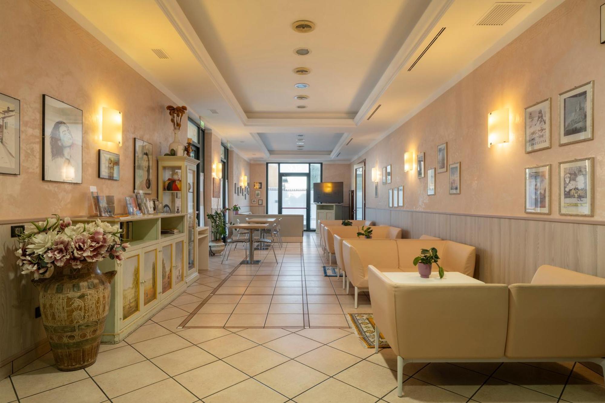 Hotel Mondial Porto Recanati Exterior foto