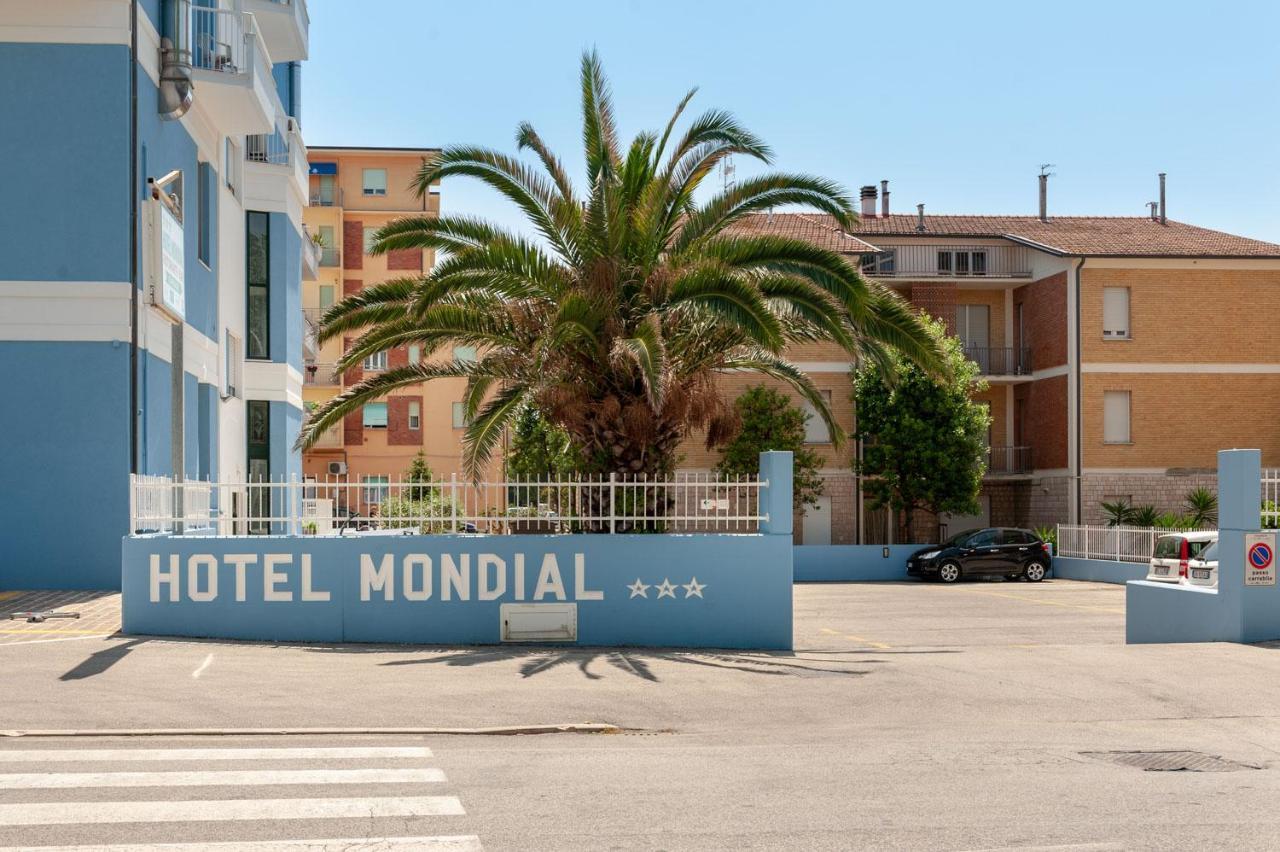 Hotel Mondial Porto Recanati Exterior foto